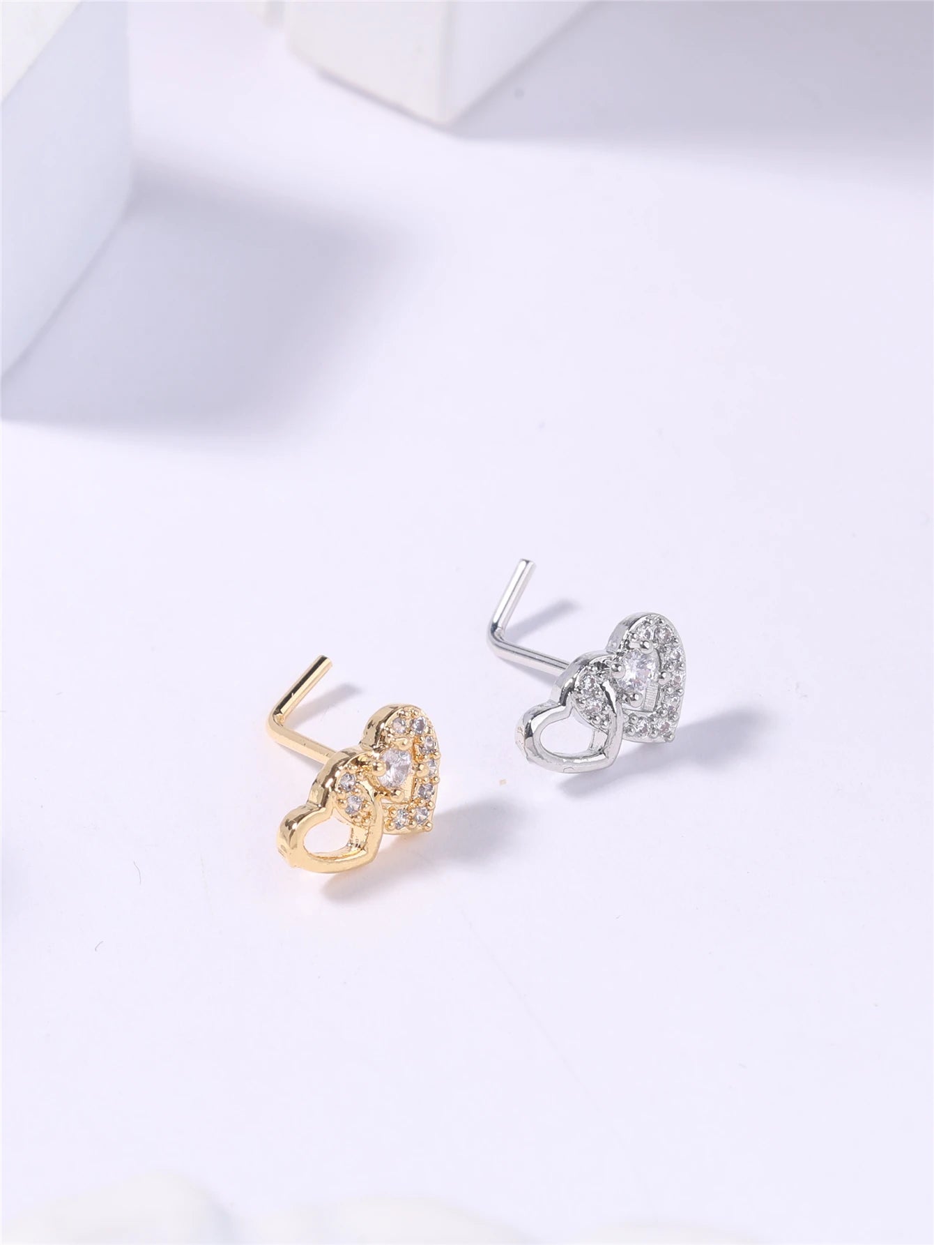 20G L Shaped Nose Studs Rings Cute Heart Shiny CZ Love Stone Gold Silver Color Nose Piercing for Women Girl Nostril Jewelry